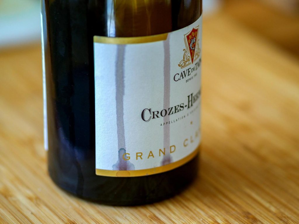 red label wine, wine labels, wine bottle labels, wine bottle stickers, wine stickers